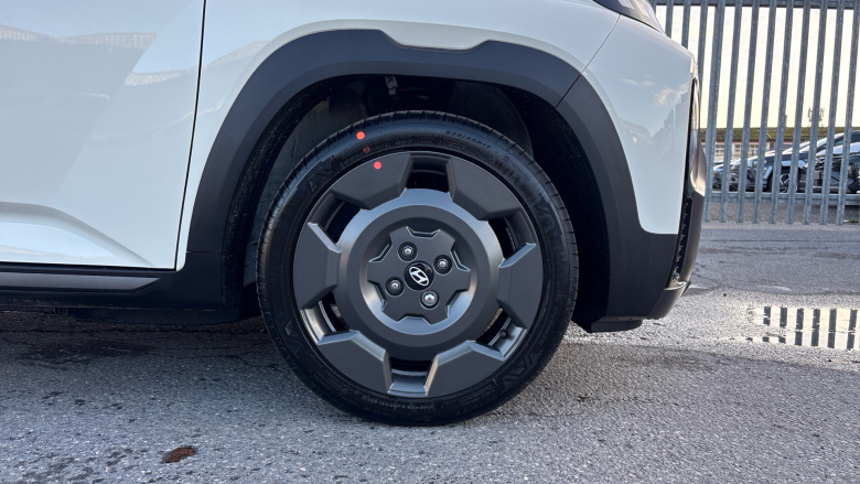 Hyundai INSTER 85kW Cross 49kWh 5dr Auto Electric Hatchback